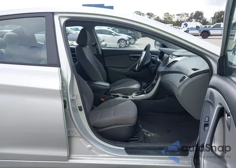 2016 Hyundai Elantra Se z USA, uszkodzony, nr VIN 5NPDH4AE3GH715508